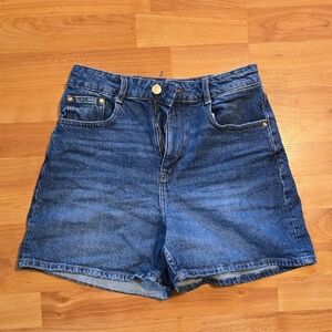 Z1975 HIGH-WAISTED MOM FIT SHORTS